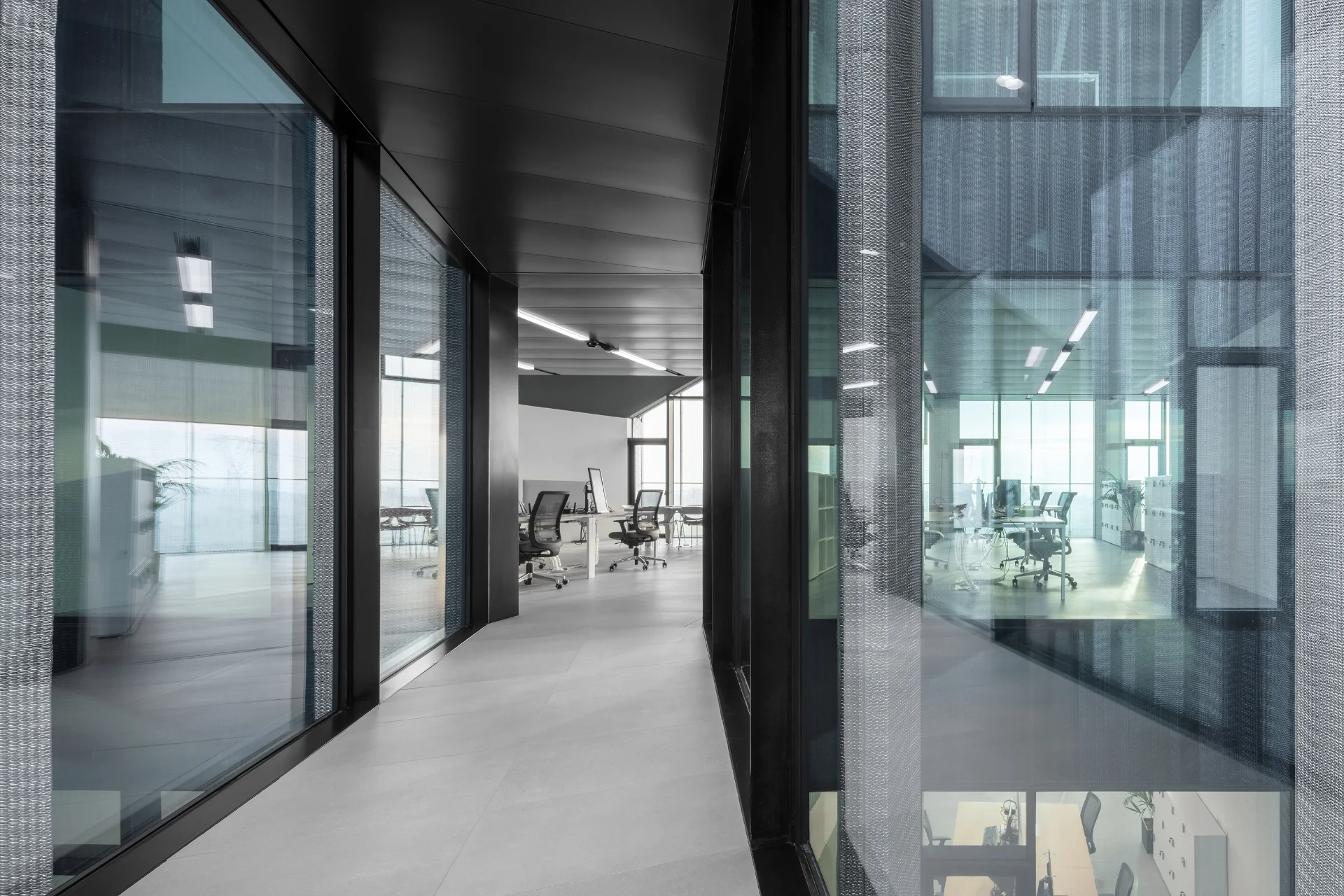 Uffici corporate Bonfiglioli con pareti divisorie integrate